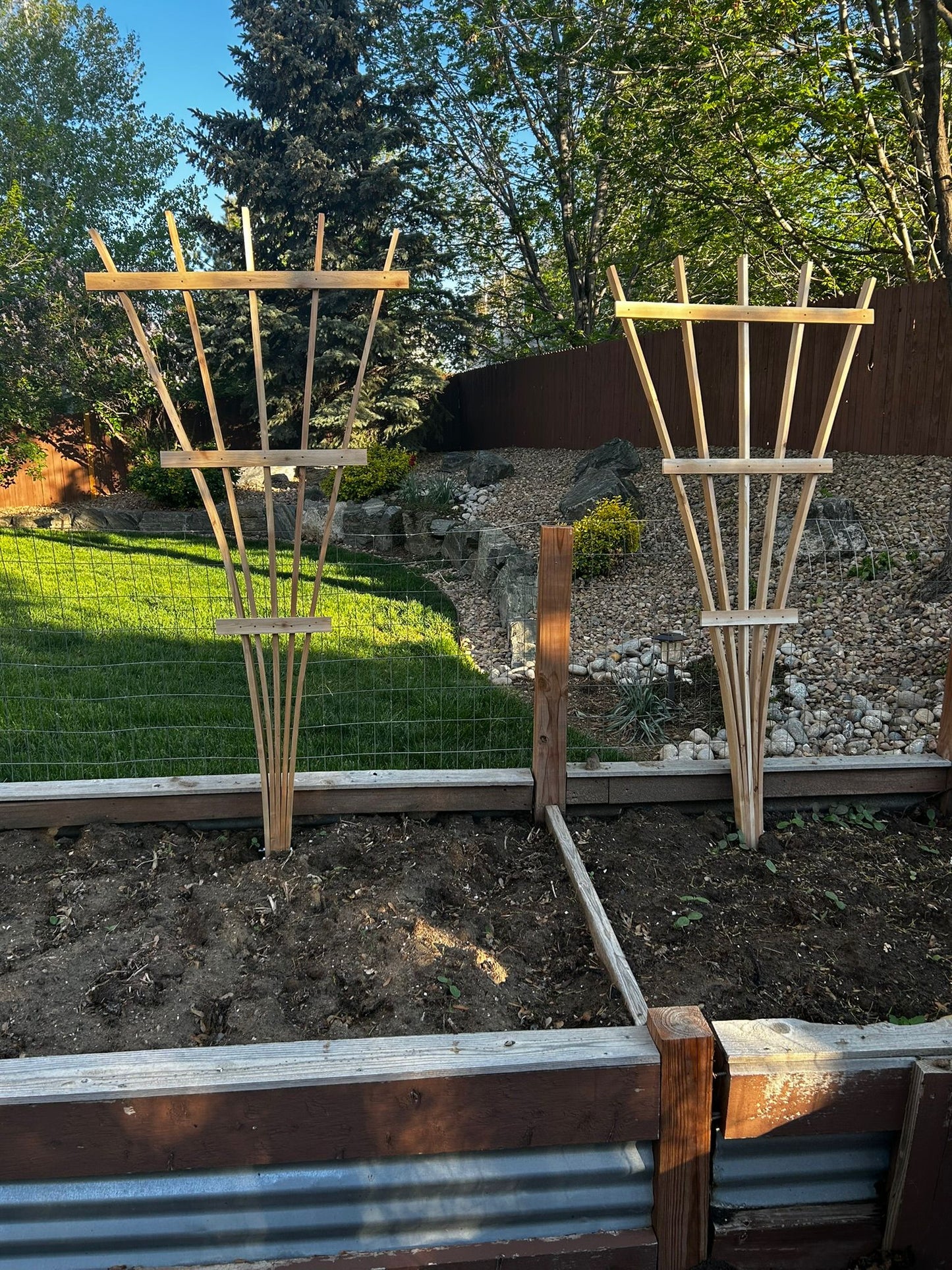 Cedar Fan Garden Trellis